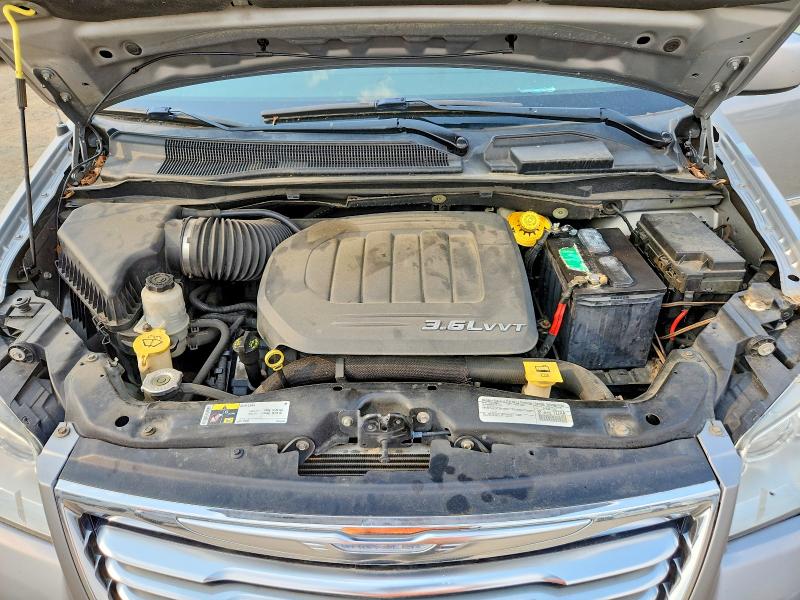2015 Chrysler Town & Country მანქანა იყიდება აუქციონზე, vin: 2C4RC1BG1FR636634, აუქციონის ნომერი: 63430506