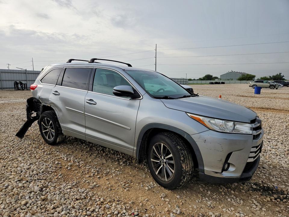 Aukcja sprzedaży 2017 Toyota Highlander, vin: 5TDJZRFHXHS373129, numer aukcji: 61382666