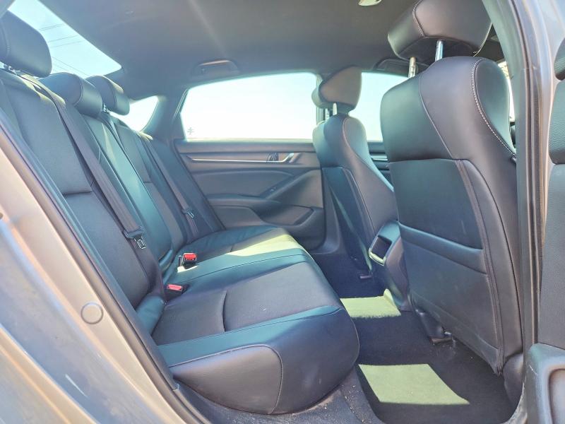 2018 Honda Accord მანქანა იყიდება აუქციონზე, vin: 1HGCV1F36JA248904, აუქციონის ნომერი: 62349676