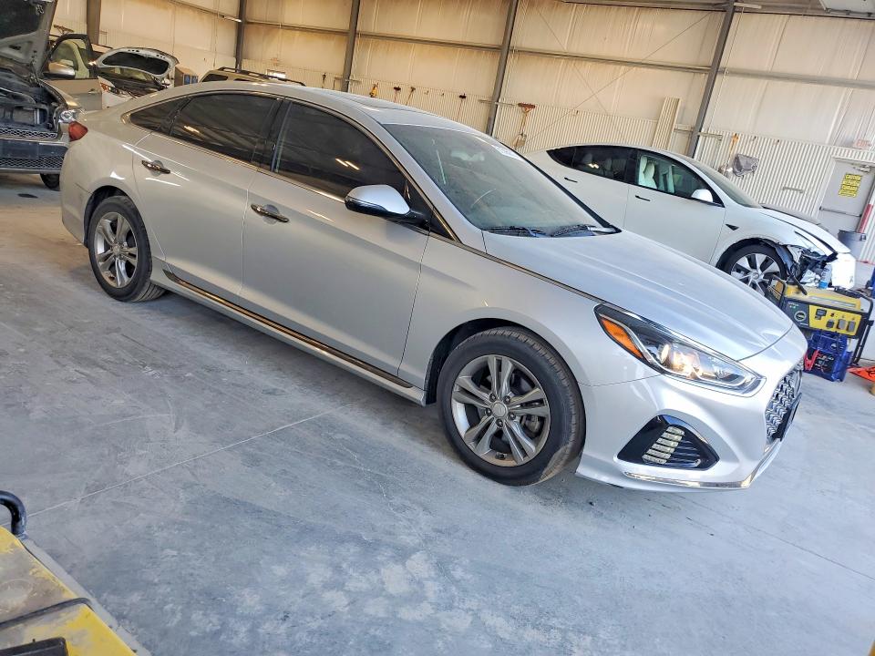 2018 Hyundai Sonata მანქანა იყიდება აუქციონზე, vin: 5NPE34AF2JH712392, აუქციონის ნომერი: 61395816