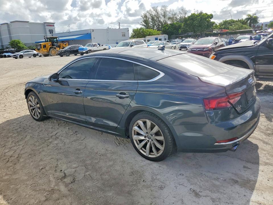 60998866 :رقم المزاد ، WAUBNCF54JA036068 vin ، 2018 Audi A5 مزاد بيع