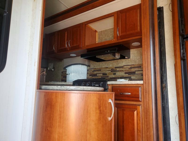 62972016 :رقم المزاد ، 4X4FWCJ22EV027926 vin ، 2014 Forest River Sier Forest Riv مزاد بيع