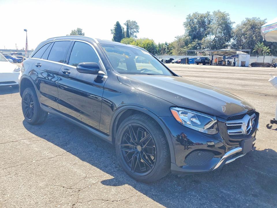 2017 Mercedes-benz Glc მანქანა იყიდება აუქციონზე, vin: WDC0G4JB7HF213968, აუქციონის ნომერი: 61635166