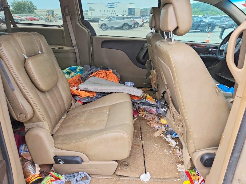 62707806 :رقم المزاد ، 2C4RC1BG6GR186674 vin ، 2016 Chrysler Town & Country مزاد بيع