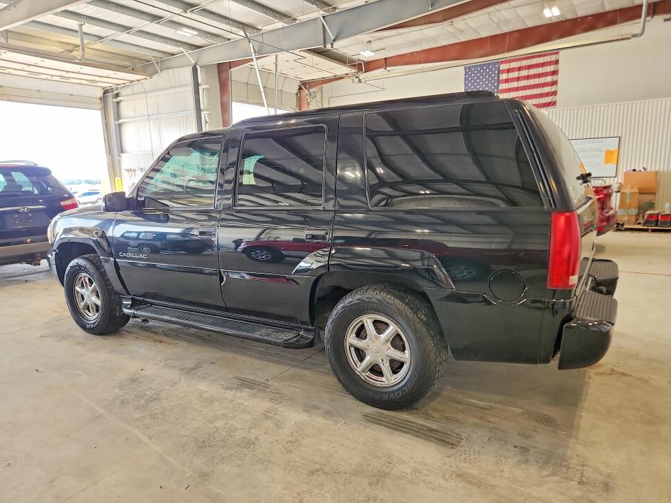 2000 Cadillac Escalade მანქანა იყიდება აუქციონზე, vin: 1GYEK63R8YR207931, აუქციონის ნომერი: 59744446