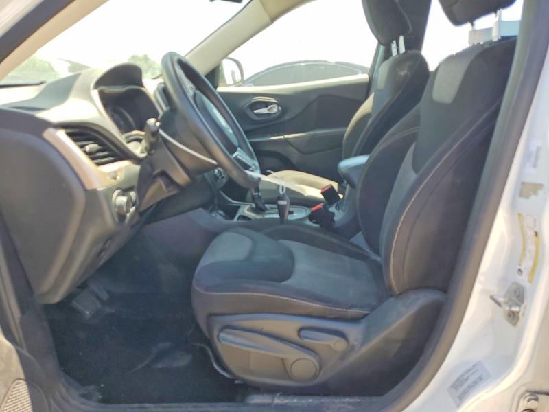 60215046 :رقم المزاد ، 1C4PJLAB6GW113892 vin ، 2016 Jeep Cherokee مزاد بيع