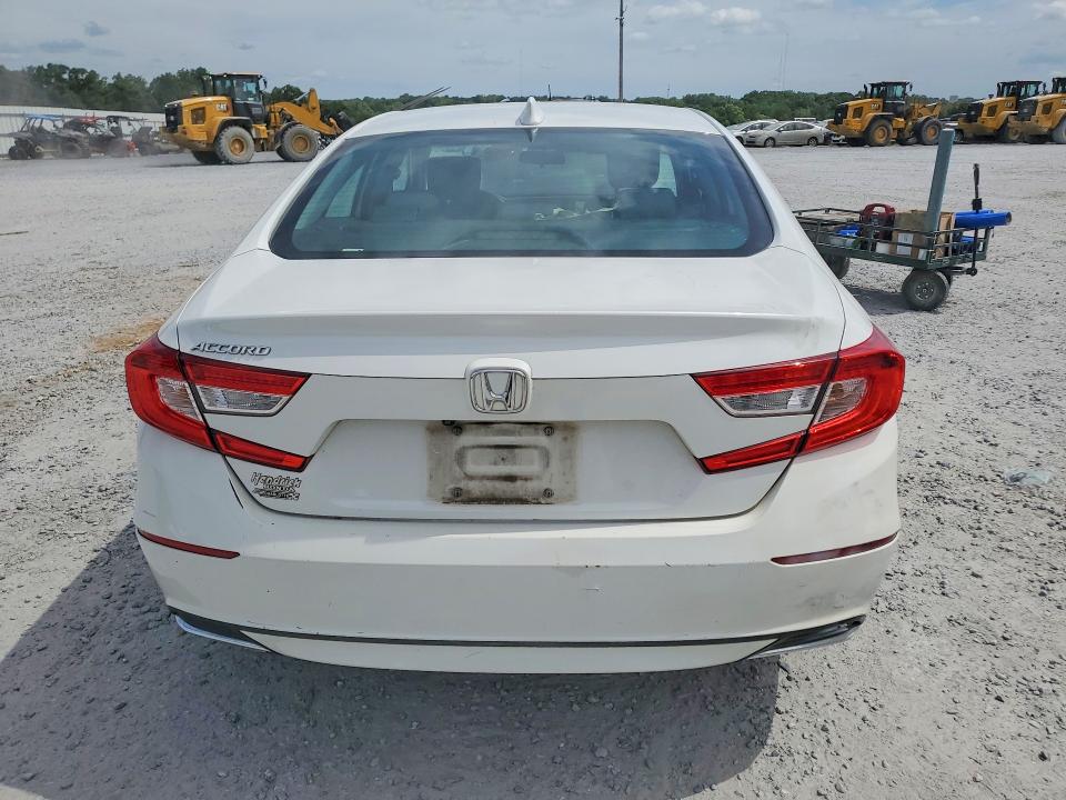Продажа на аукционе авто 2018 Honda Accord, vin: 1HGCV1F18JA254590, номер лота: 61894486