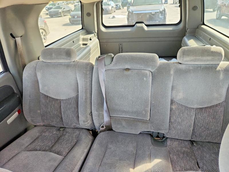Продаж на аукціоні авто 2003 Chevrolet Suburban, vin: 3GNEC16Z03G213255, номер лоту: 61782876