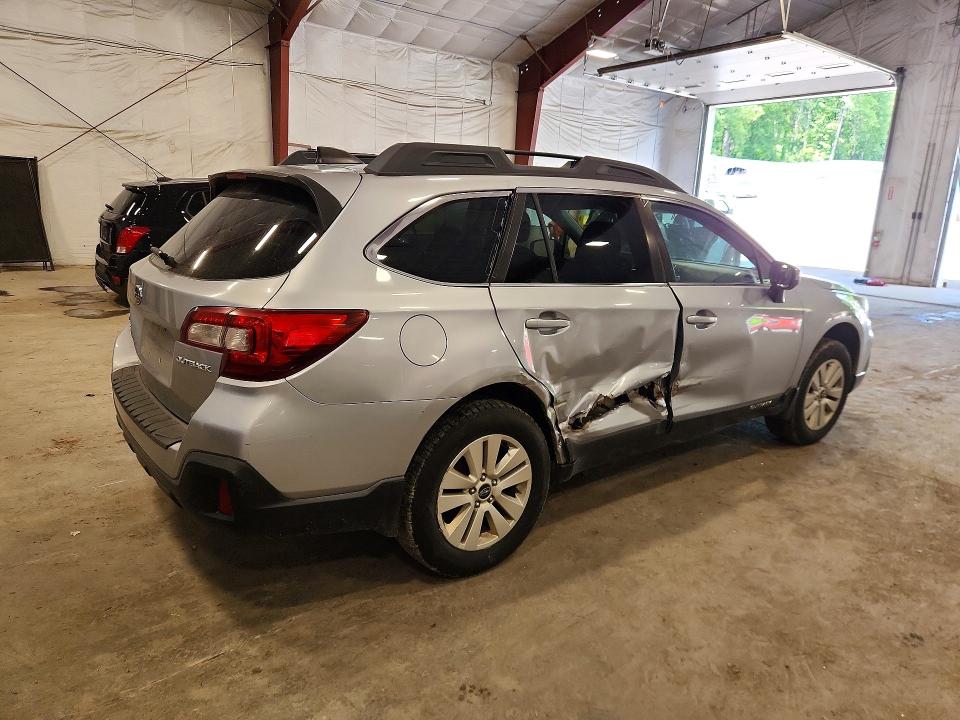 2018 Subaru Outback მანქანა იყიდება აუქციონზე, vin: 4S4BSACC5J3233785, აუქციონის ნომერი: 61425346