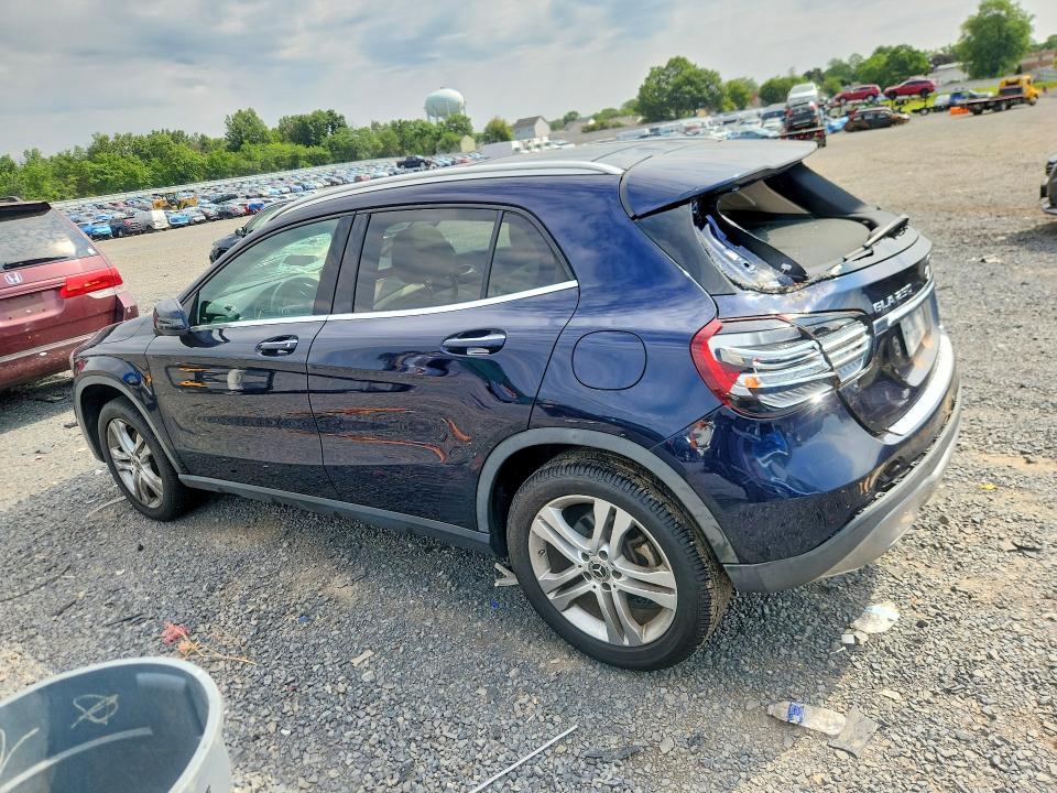60597686 :رقم المزاد ، WDCTG4GBXKJ579769 vin ، 2019 Mercedes-benz Gla مزاد بيع