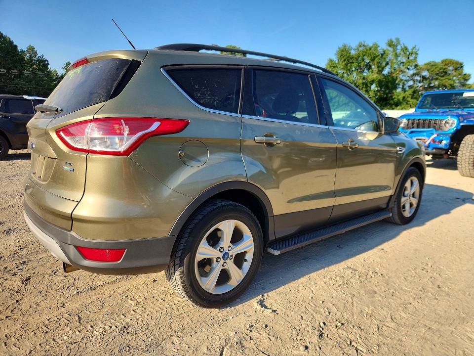 61231836 :رقم المزاد ، 1FMCU9GX8DUA32763 vin ، 2013 Ford Escape مزاد بيع