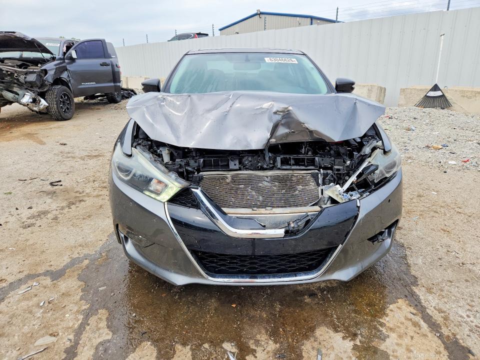 63046626 :رقم المزاد ، 1N4AA6AP7JC367225 vin ، 2018 Nissan Maxima مزاد بيع