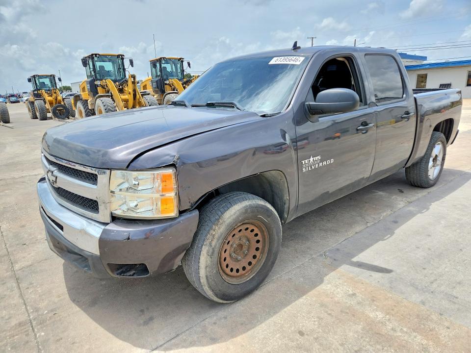 61395646 :رقم المزاد ، 3GCPCSE02BG147333 vin ، 2011 Chevrolet Silverado مزاد بيع