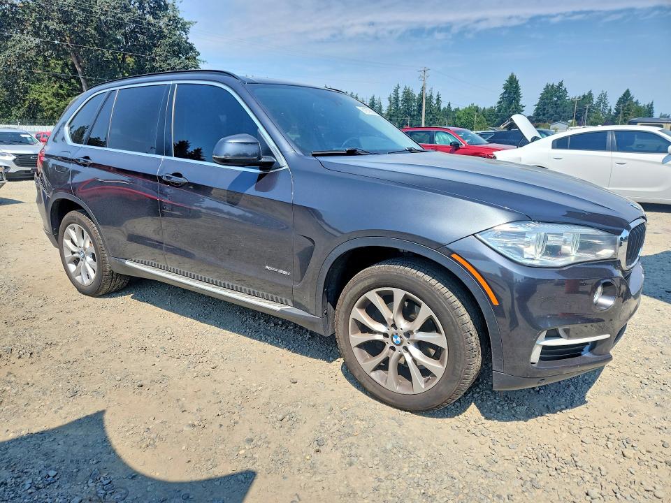 61879986 :رقم المزاد ، 5UXKR0C58G0P33363 vin ، 2016 Bmw X5 مزاد بيع