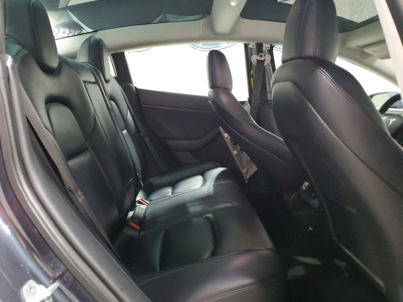 61541806 :رقم المزاد ، 5YJ3E1EA4NF369085 vin ، 2022 Tesla Model 3 مزاد بيع