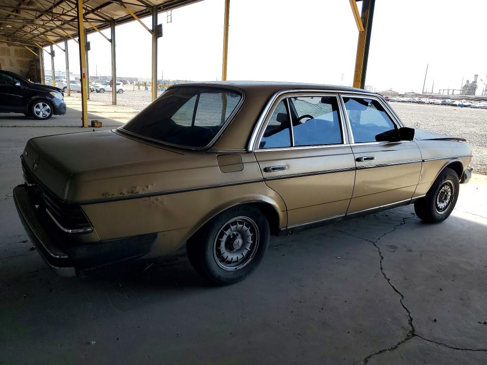 60393136 :رقم المزاد ، WDBAB33AXEA006277 vin ، 1984 Mercedes-benz 300 مزاد بيع