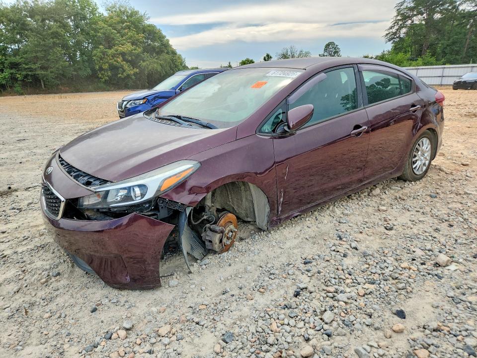 61724926 :رقم المزاد ، 3KPFK4A74HE148517 vin ، 2017 Kia Forte مزاد بيع