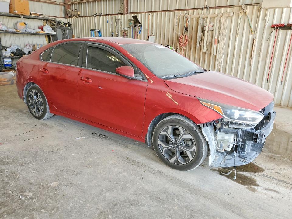 2021 Kia Forte მანქანა იყიდება აუქციონზე, vin: 3KPF24AD6ME287838, აუქციონის ნომერი: 85623715