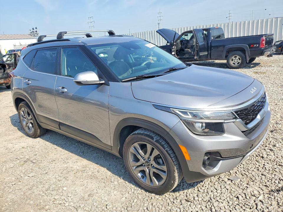63280056 :رقم المزاد ، KNDEU2AA6N7260950 vin ، 2022 Kia Seltos مزاد بيع