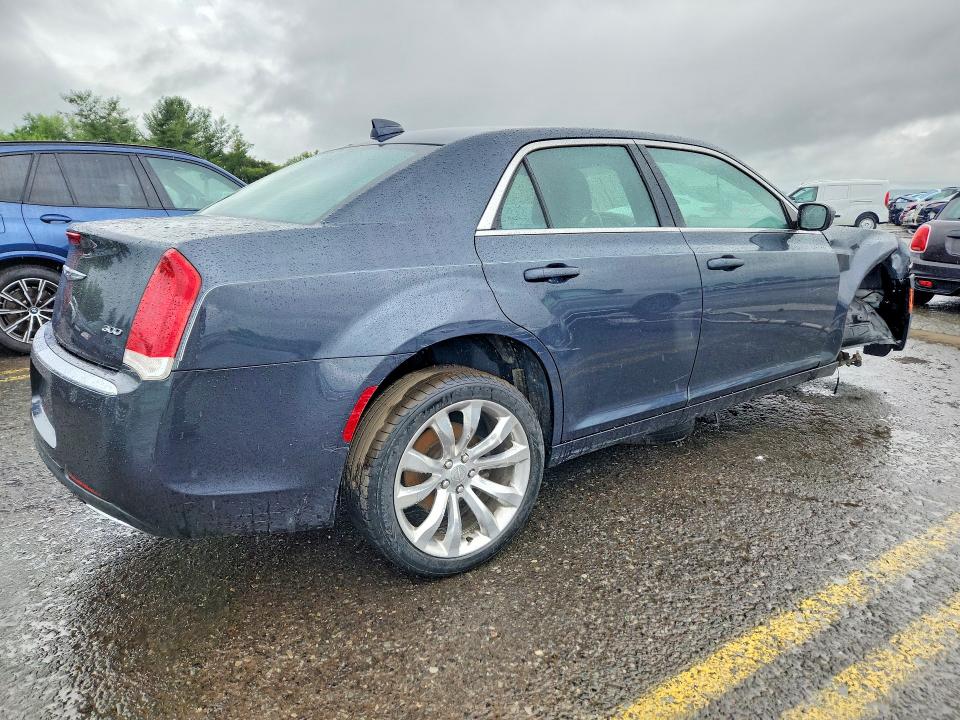 Продаж на аукціоні авто 2016 Chrysler 300, vin: 2C3CCAAG4GH329011, номер лоту: 59322096