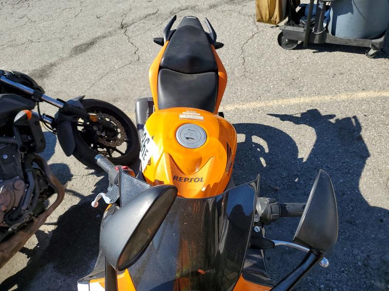 62995286 :رقم المزاد ، MLHMC4100D5301467 vin ، 2013 Honda Cbr250 مزاد بيع