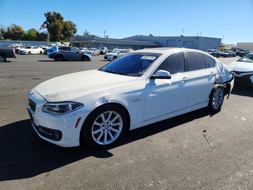 60957776 :رقم المزاد ، WBA5B1C5XFD919614 vin ، 2015 Bmw 535 مزاد بيع
