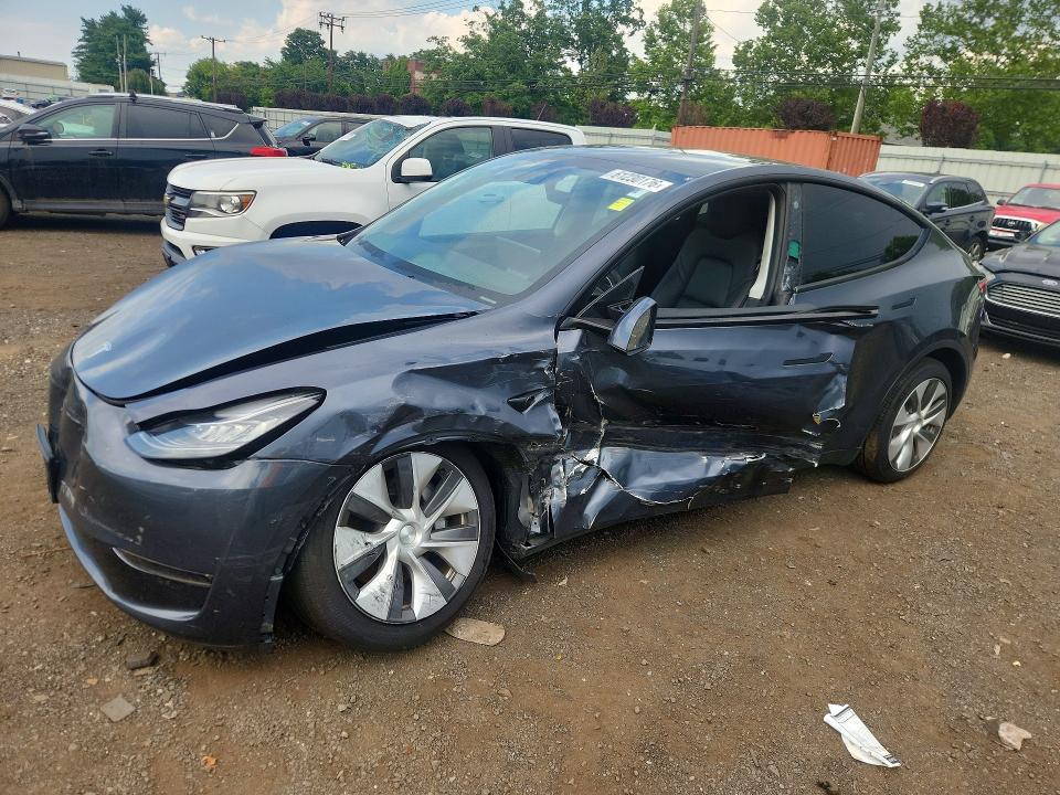 Продажа на аукционе авто 2023 Tesla Model Y, vin: 7SAYGDEE0PA040147, номер лота: 61230176