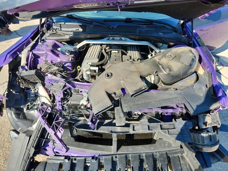 60275816 :رقم المزاد ، 2C3CDZBT7JH287982 vin ، 2018 Dodge Challenger مزاد بيع
