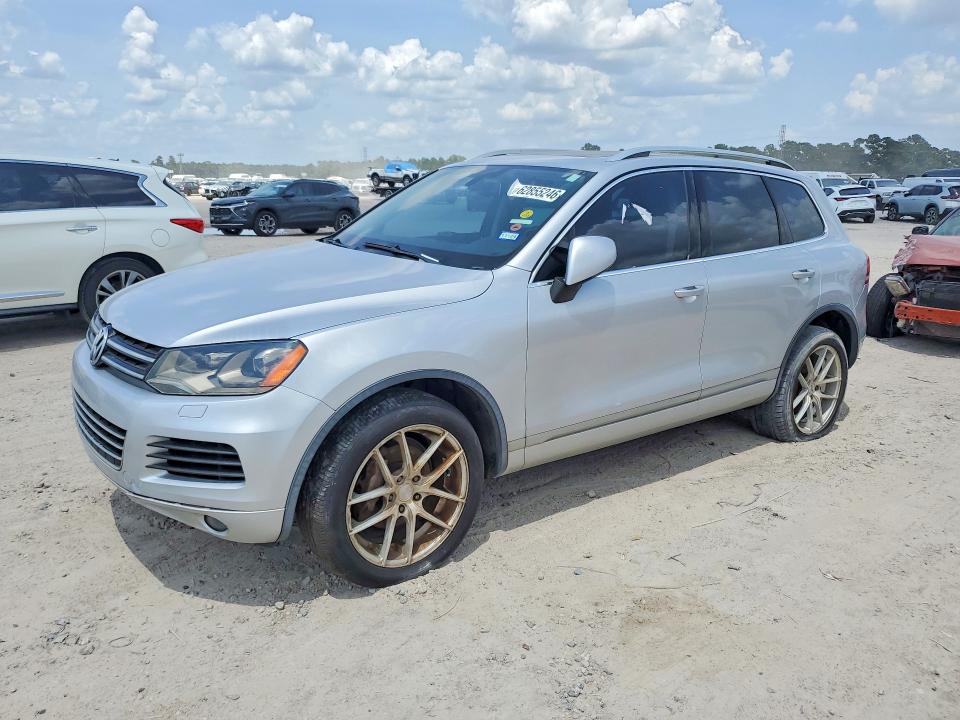 Auction sale of the 2013 Volkswagen Touareg, vin: WVGEF9BP0DD004983, lot number: 62855246