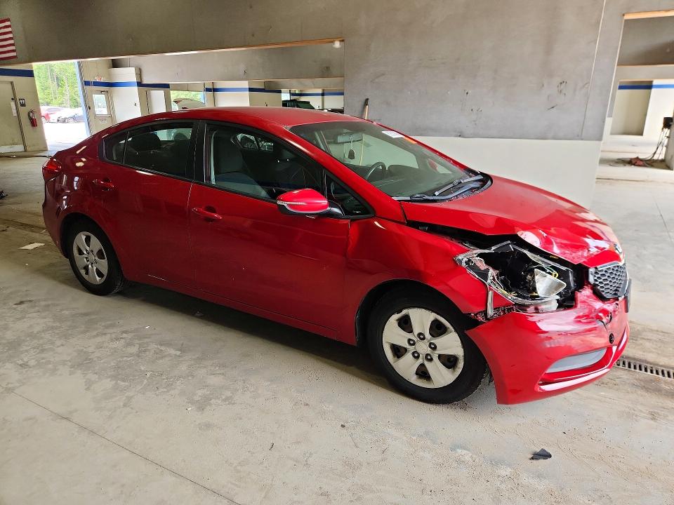 2015 Kia Forte მანქანა იყიდება აუქციონზე, vin: KNAFX4A62F5367796, აუქციონის ნომერი: 62533606