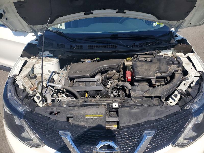 60121966 :رقم المزاد ، JN1BJ1CR3HW138214 vin ، 2017 Nissan Rogue Sport مزاد بيع
