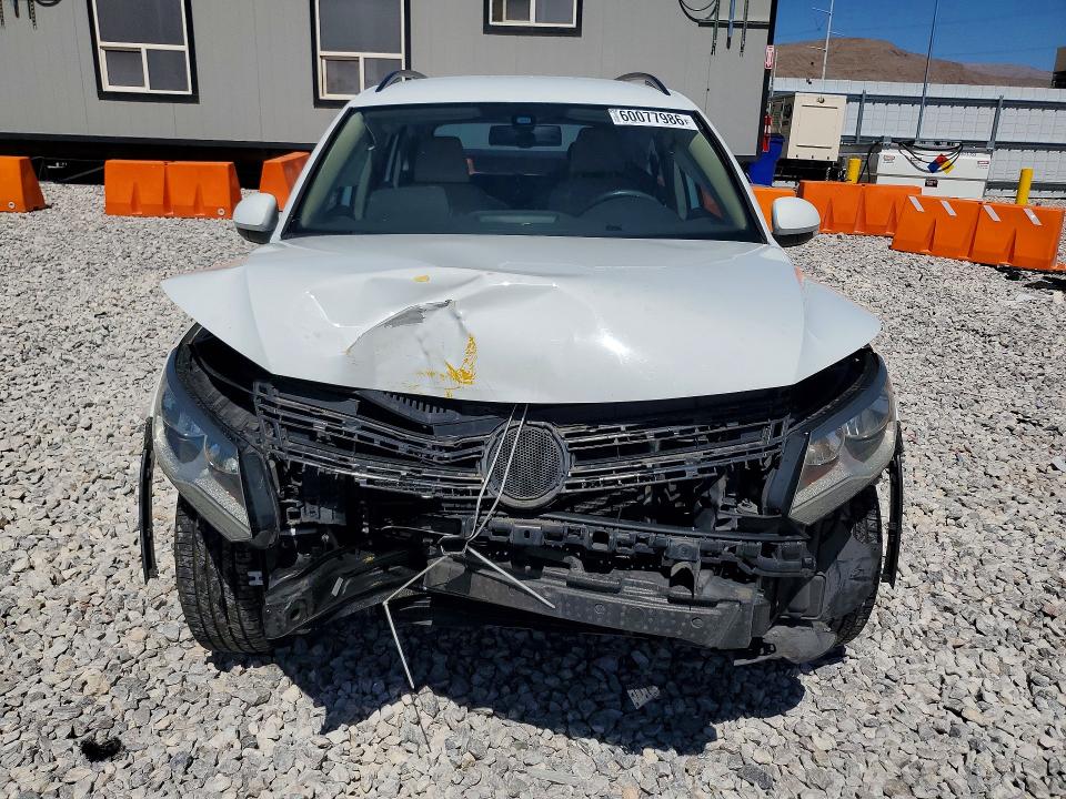 Продаж на аукціоні авто 2017 Volkswagen Tiguan, vin: WVGAV7AX3HK033371, номер лоту: 60077986