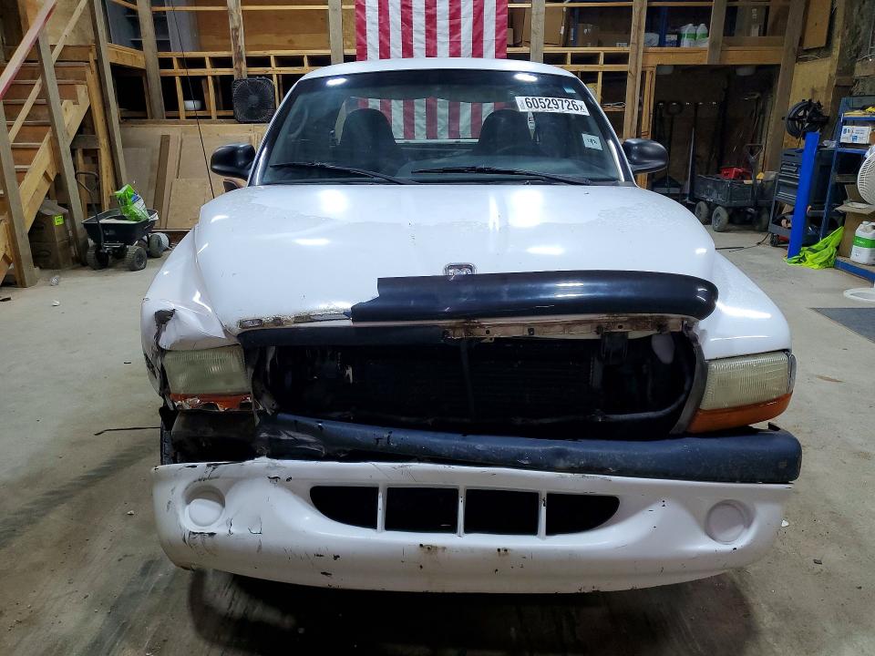60529726 :رقم المزاد ، 1B7GL22X9YS563205 vin ، 2000 Dodge Dakota مزاد بيع