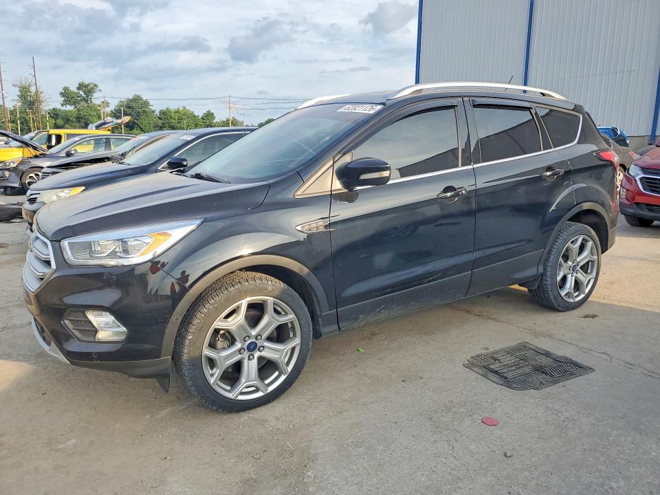 62021126 :رقم المزاد ، 1FMCU9J90JUA03134 vin ، 2018 Ford Escape مزاد بيع