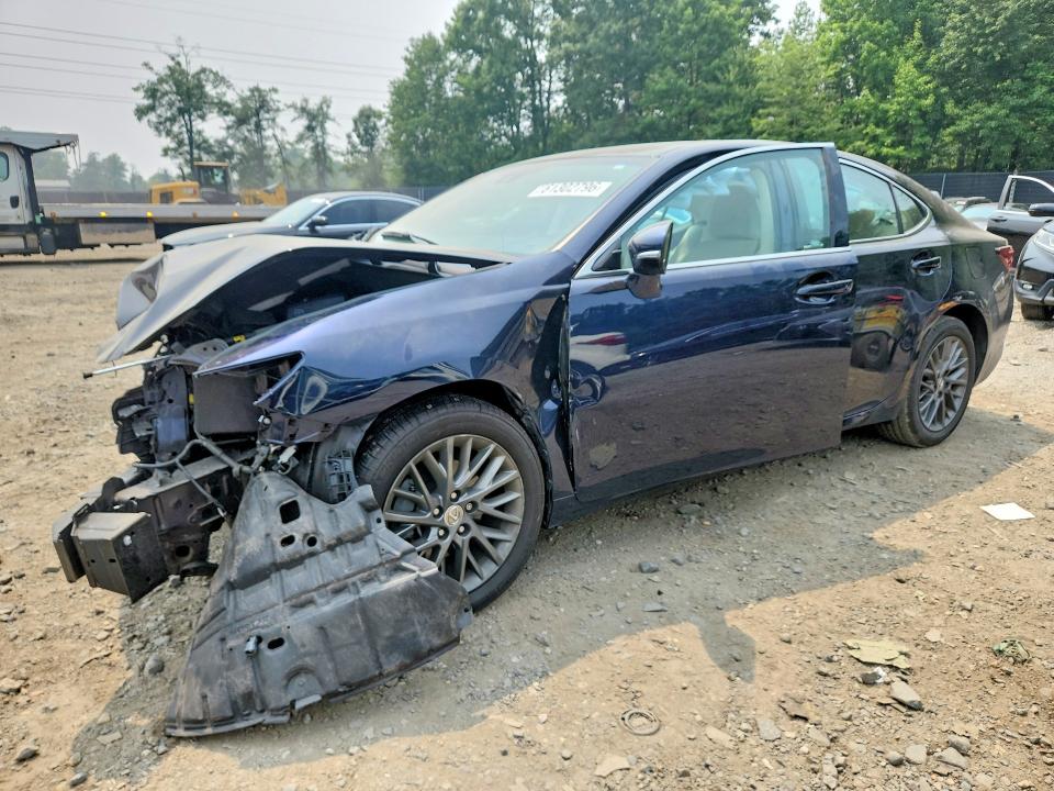 61302796 :رقم المزاد ، 58ABK1GG4JU105957 vin ، 2018 Lexus Es مزاد بيع