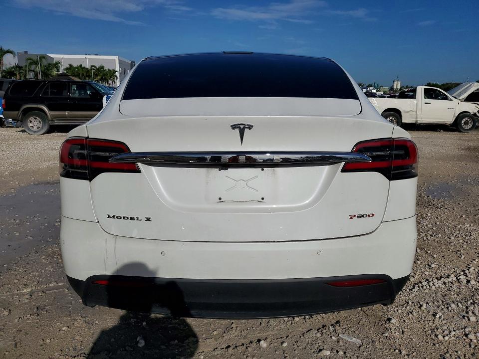 2016 Tesla Model X მანქანა იყიდება აუქციონზე, vin: 5YJXCBE48GFS00908, აუქციონის ნომერი: 59694216