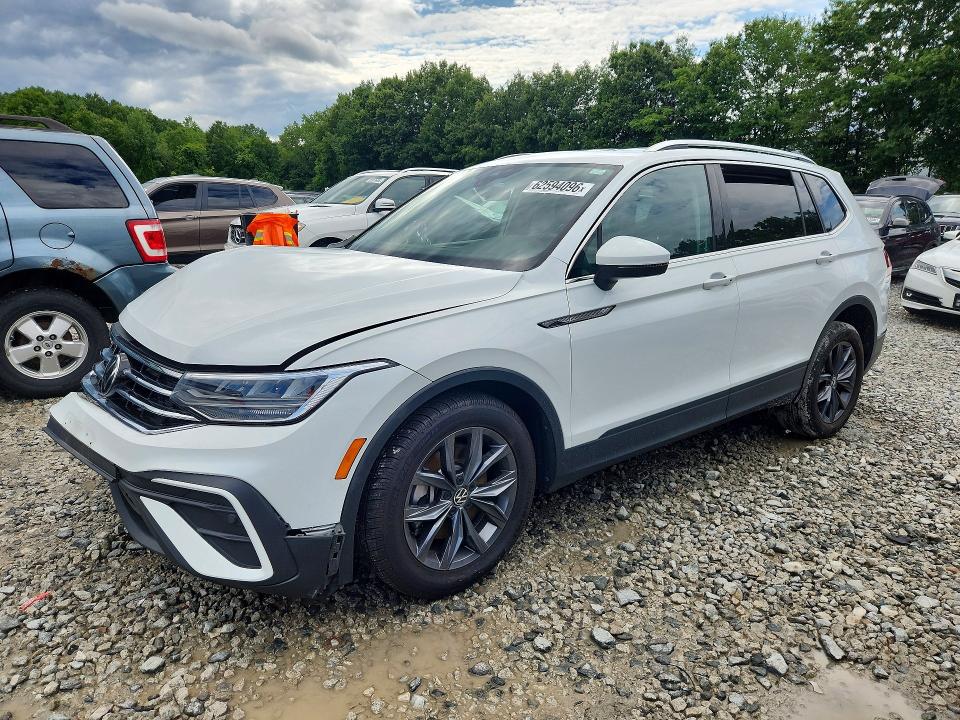 Продажа на аукционе авто 2022 Volkswagen Tiguan, vin: 3VV2B7AX2NM112859, номер лота: 62594096