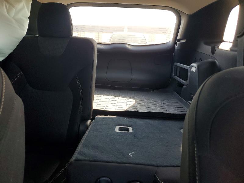 85769805 :رقم المزاد ، 1C4PJLCB8FW530698 vin ، 2015 Jeep Cherokee مزاد بيع