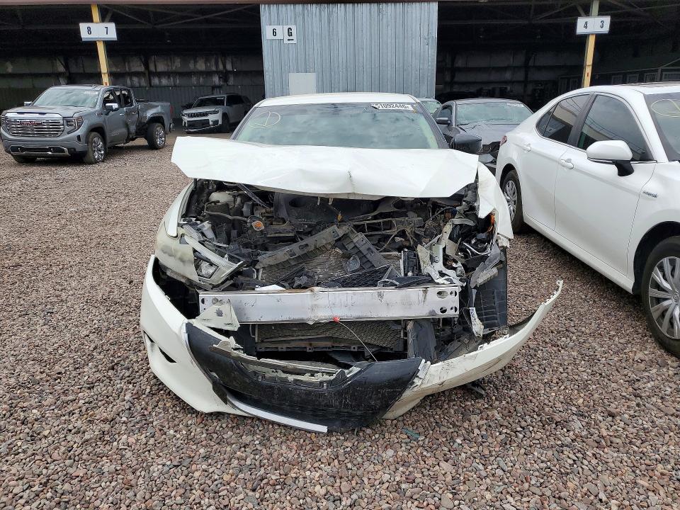 Продажа на аукционе авто 2017 Nissan Maxima, vin: 1N4AA6AP4HC414236, номер лота: 61092446