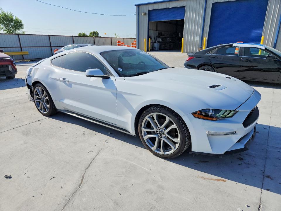 61698066 :رقم المزاد ، 1FA6P8TH9N5130607 vin ، 2022 Ford Mustang مزاد بيع
