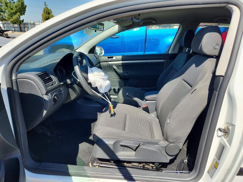 61982346 :رقم المزاد ، WVWAA71K48W220986 vin ، 2008 Volkswagen Rabbit مزاد بيع