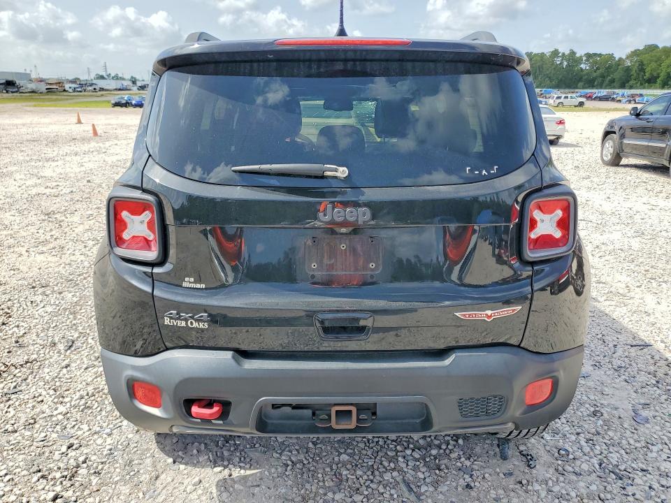 61395936 :رقم المزاد ، ZACCJBCB0JPH04634 vin ، 2018 Jeep Renegade مزاد بيع