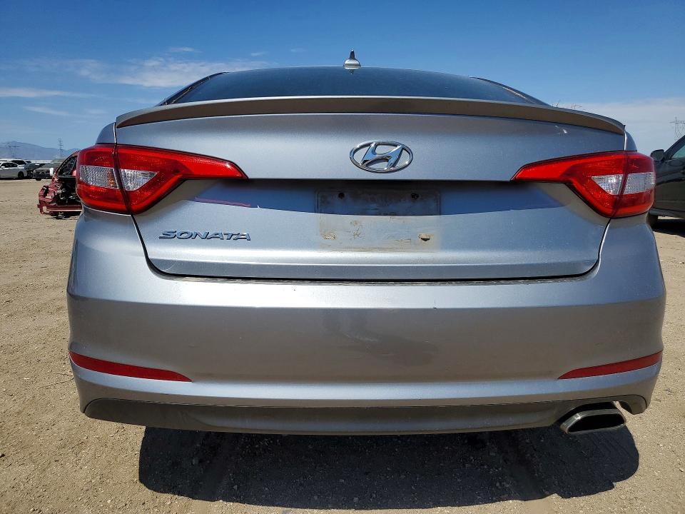2015 Hyundai Sonata მანქანა იყიდება აუქციონზე, vin: 5NPE24AF9FH039806, აუქციონის ნომერი: 61970676