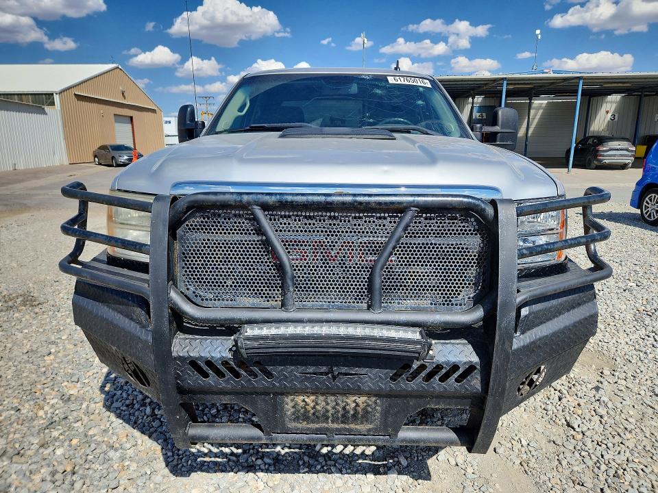 61765016 :رقم المزاد ، 1GT120CG0BF105421 vin ، 2011 Gmc Sierra مزاد بيع