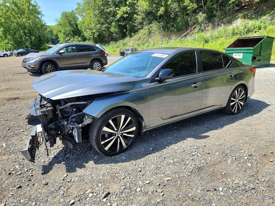 61717836 :رقم المزاد ، 1N4BL4CV9MN415167 vin ، 2021 Nissan Altima مزاد بيع
