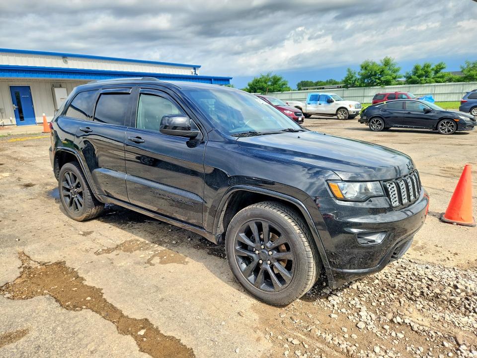 59538676 :رقم المزاد ، 1C4RJFAG9JC384010 vin ، 2018 Jeep Grand Cherokee مزاد بيع