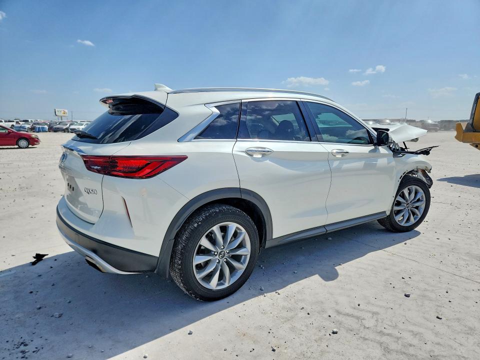 Продаж на аукціоні авто 2022 Infiniti Qx50, vin: 3PCAJ5BA7NF109245, номер лоту: 61888286
