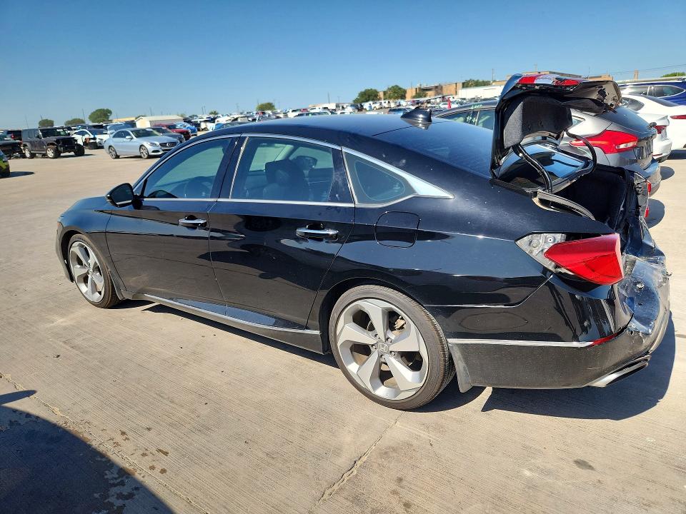 62780246 :رقم المزاد ، 1HGCV1F99JA120693 vin ، 2018 Honda Accord مزاد بيع