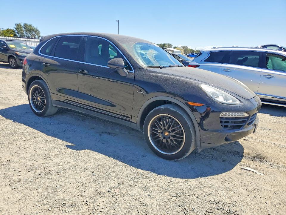 60891346 :رقم المزاد ، WP1AF2A22ELA39515 vin ، 2014 Porsche Cayenne مزاد بيع