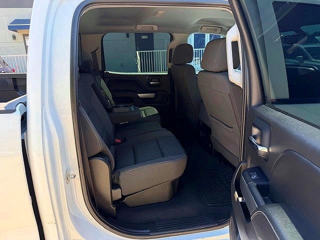 Продаж на аукціоні авто 2018 Chevrolet Silverado, vin: 3GCPCRECXJG597832, номер лоту: 60607496